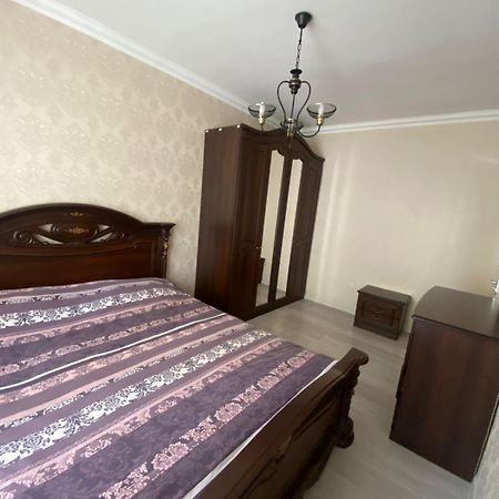 Уютная Квартира Со Всеми Удобствами Yerevan Ngoại thất bức ảnh